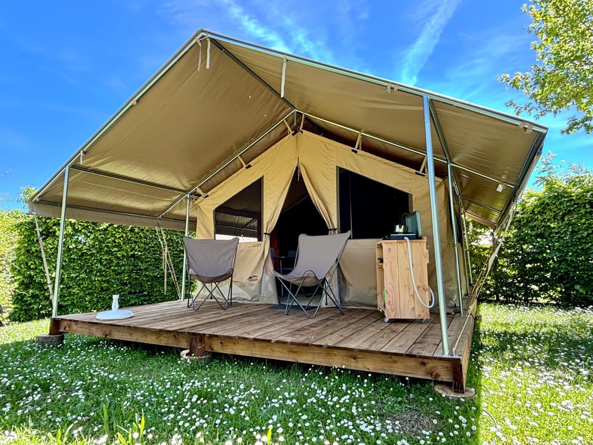Camping Onlycamp Pierre & Sources Volvic Exterior foto